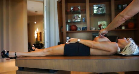 Curious american blond wife Sandra Otterson work on dick and gets a facial 