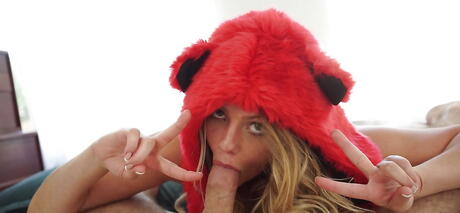 Slim american blond young Lilly Sapphire in hot undies banged after hot dick suck 