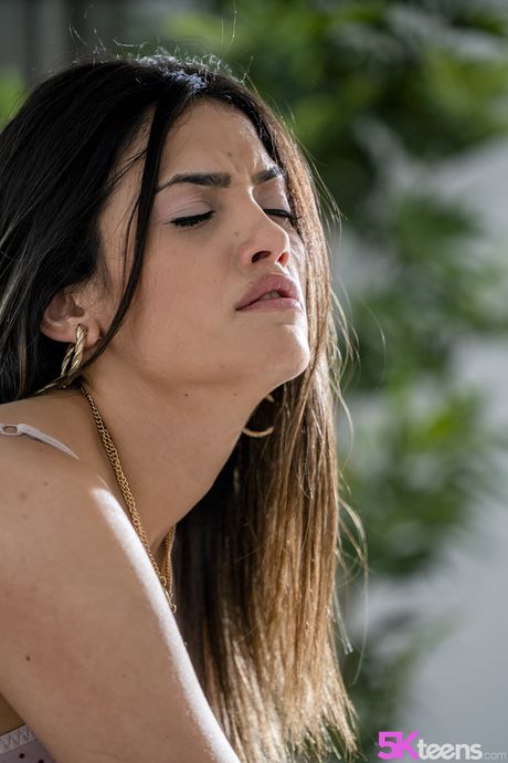 Gorgeous spanish dark-haired Penelope Cum gets her pussy eaten out and fucked on the patio