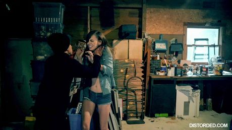 美國辣妹 Alex Blake 做愛後臉上沾滿了精液