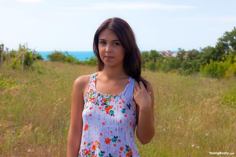 Lesbian teens Endlessa Vitality and Marina K get naked before having sex