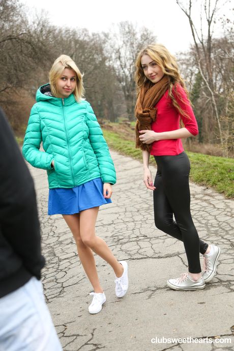 金髮美女 Ellen Jess 和 Vlada 在四人性愛中被幹