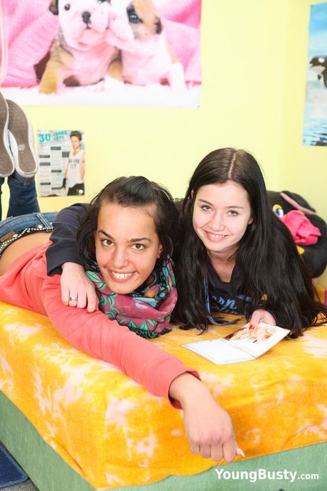 Brunet belarusian teen Naomi G gets her pussy licked outdoors by her lesbian GF