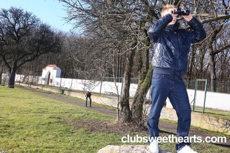 Linda Fantastic is a slim teen who loves to have her pussy fucked