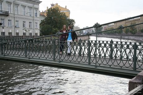 Superb russian cutie Lana gets her pussy licked and banged by a guy in his apartment