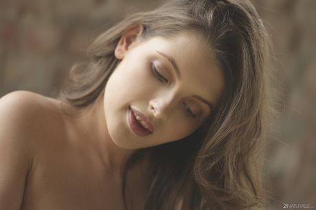 Stunning pornstar Liona Levi exhibits her ass in shorts and masturbating 