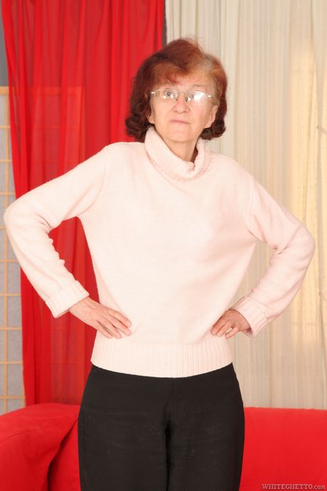  Fantastisk bedstemor Marcela i en varm sexscene