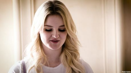 Den friske amerikanske blonde Eliza Eves bliver dobbeltkneppet af sin kæreste og hans ven