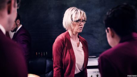 Striking american teacher Dee Williams gets gangbanged by her students