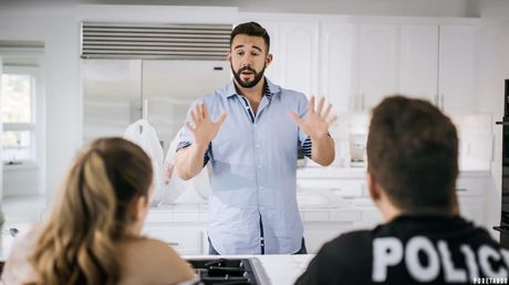 優秀的美國美女 Bobbi Dylan 得到了她男朋友的徹底幹練和中出