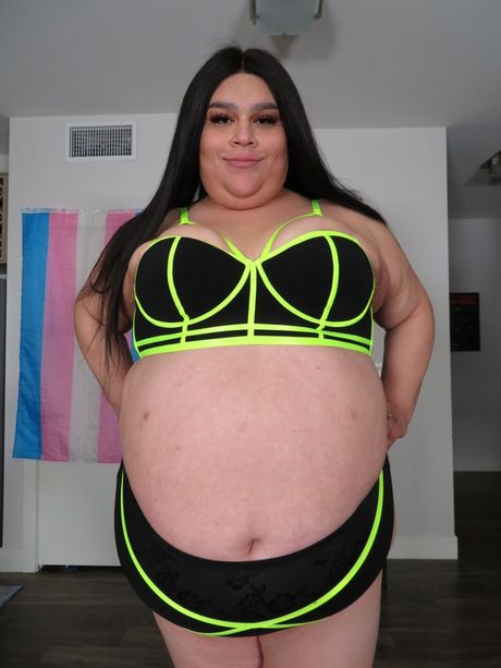 Pretty Latina Dani Giselle strips and reveals her big melons before a dick ride