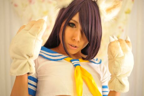 Asian schoolgirl Nonsummerjack displays her thick ass and poses in a solo