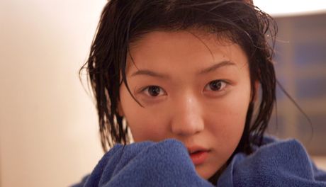 アジアの美女木嶋紀子がソロで彼女の素敵なおっぱいとオマンコを披露