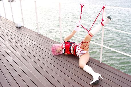 亞洲寶貝 Shino Kinbaku 被繩索捆綁