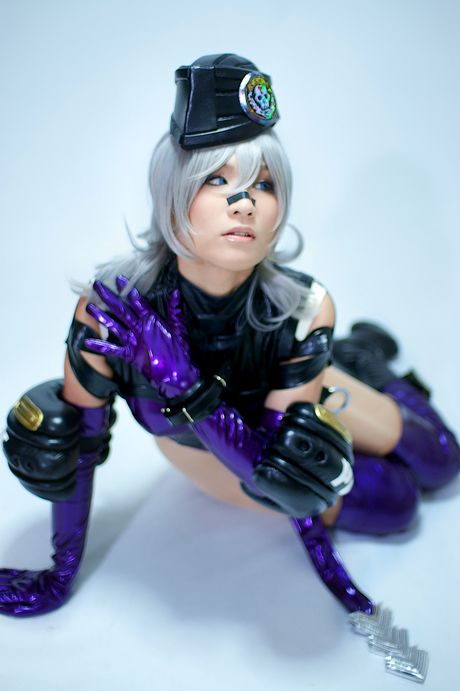 Asian babe Saiko Kobayakawa demonstrates her teeny tits and poses in a solo