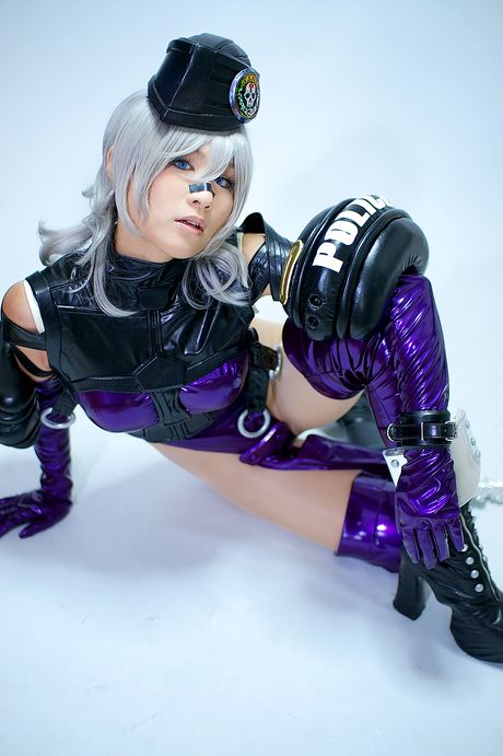 Asian babe Saiko Kobayakawa demonstrates her teeny tits and poses in a solo