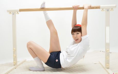 Lean japanese babe Mizuho Shiraishi shows her flat tits and poses in white socks