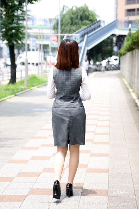 Asian girl Higurashi Rin gets naked on a table in a kitchen