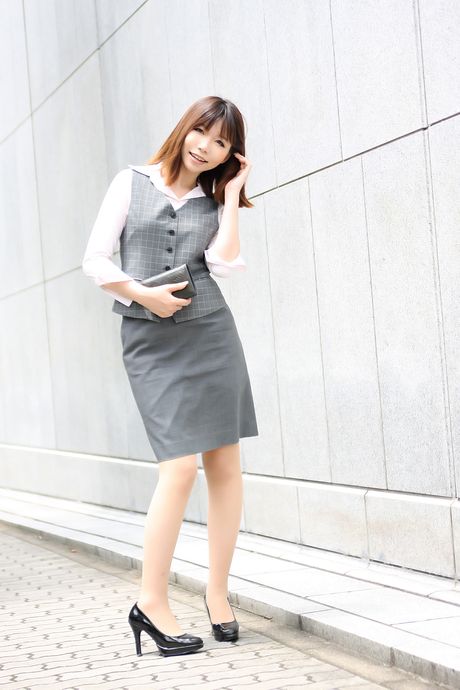 Asian girl Higurashi Rin gets naked on a table in a kitchen