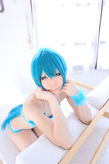 Bikini model Haruka is a cosplay fanatic and she loves to show