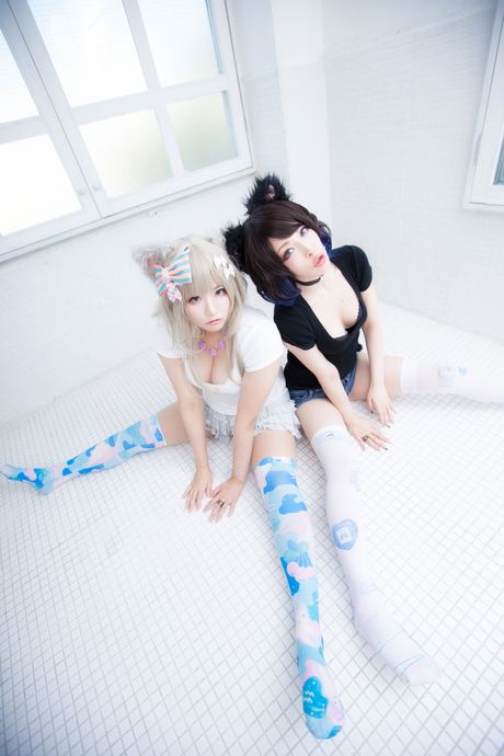 アジアのカバーガール、うさぎちゃんとゆきAちゃんがキツネ耳をつけてレズビアンセックス