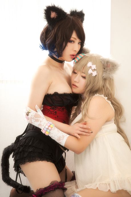 アジアのカバーガール、うさぎちゃんとゆきAちゃんがキツネ耳をつけてレズビアンセックス