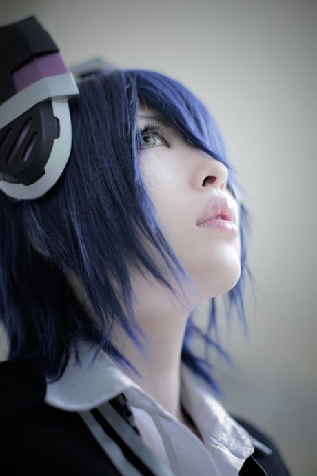 アジアの美女うさぎはコルセット姿で赤い唇をしながらオマンコを露出している