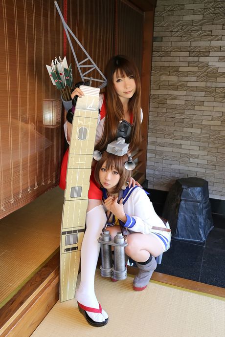 Brunøjede Ran har en flot røv, og Yoko A har flotte bryster