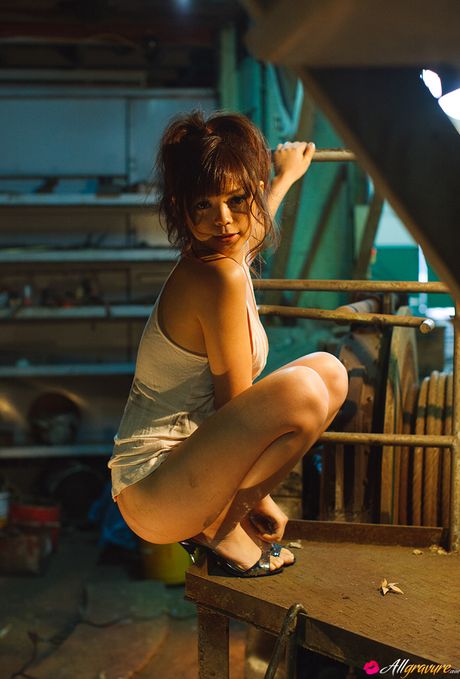 Asian beauty Rina Itoh unveils her amazing juggs and unveils herself in the nude in a solo