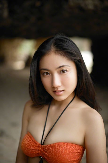 Asian covergirl Saaya takes off her bikini in the wild before a nude shoot