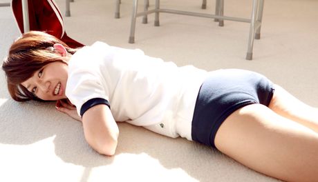 Sexy Asian teen Rie Teduka demonstrates her perfect booty and spreads her pussy