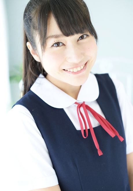 女子高生シズカ・カウアマラがソロでおっぱいとオマンコを披露