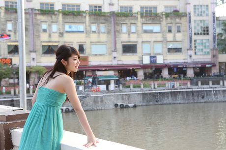 Asian teen Airi Suzuki shows her teeny tits and stands revealed in the nude outdoors