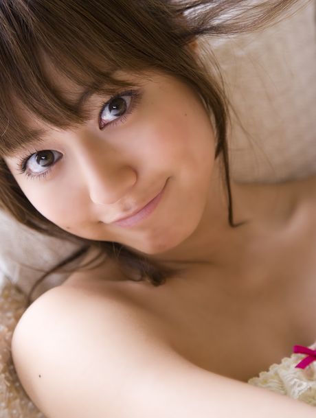 Brown-eyed Japanese babe Yumi Sugimoto strips and poses in a solo