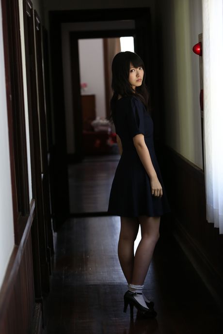 Asian beauty Airi Suzuki flaunts her tiny tits and poses in a solo