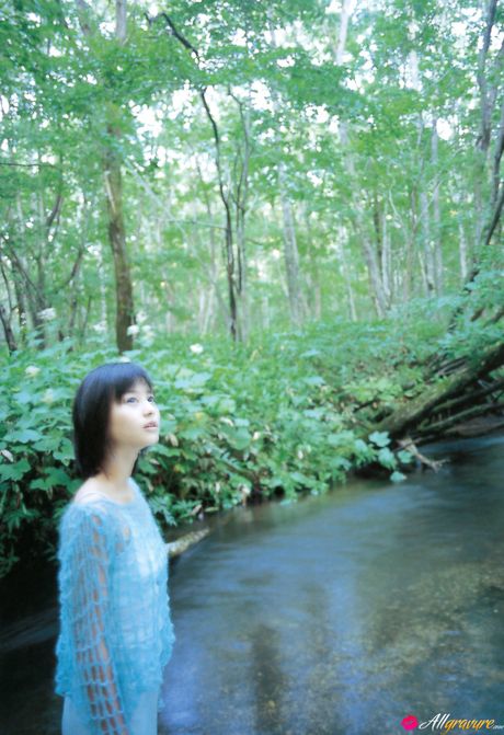 亞洲封面女郎堀北真希性感玩弄陰部