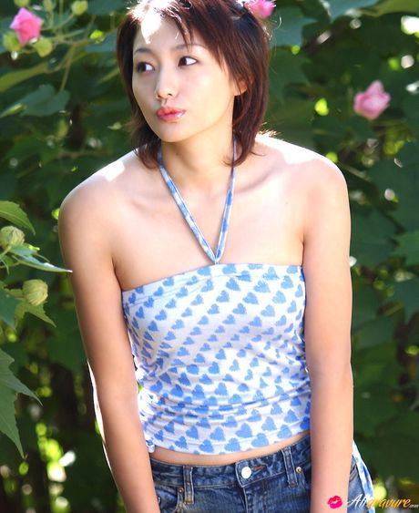 The Asian beauty is a real treat to look at as she poses in a solo and shows off her slender body.