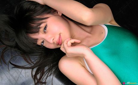 Asian covergirl Haruka Ando gets undressed confidently
