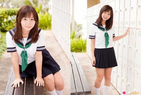 Asian girl Riho Lida flaunts her small boobs and poses in a pool