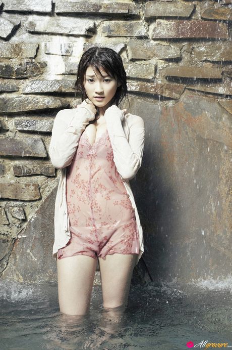 Asian stunner Mikie Hara removes her bra and panties and reveals her amazing racks