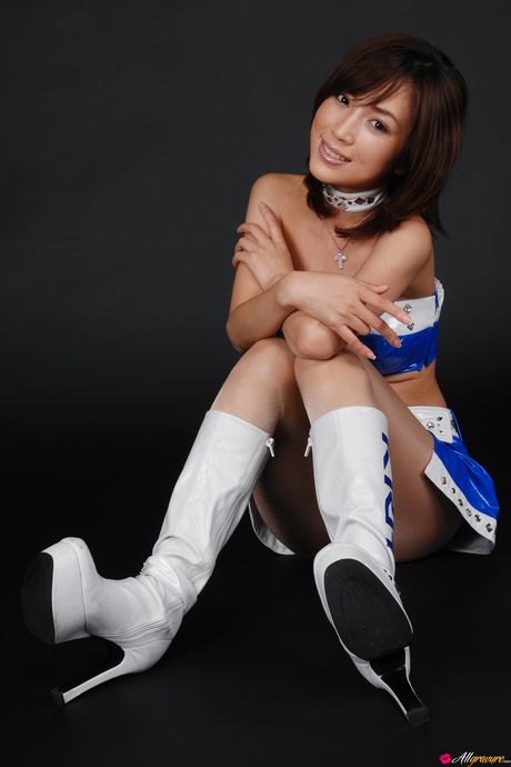 Asian beauty Oya Mayu shows her petite small tits and poses in a solo