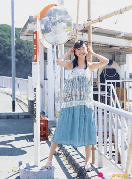 亞洲寶貝新垣結衣在後院的毯子上盡情享受