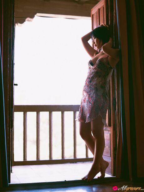 Asian teen Hiroko Sato highlights her amazing melons and captures her skyclad appearance