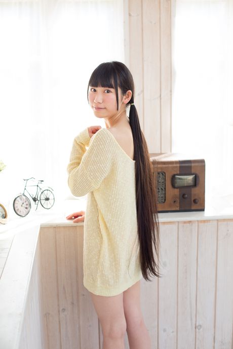 Asian covergirl Ayana Haduki presents her small tits and poses in a solo