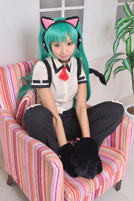 Asiatisk teenager Necosmo har en hale, mens han er model i cosplay-tøj