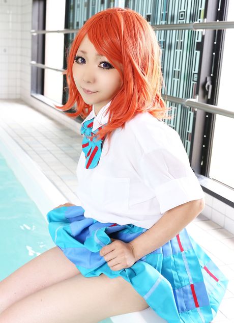 Redhead schoolgirl Higurashi Rin strips to her stockings and poses