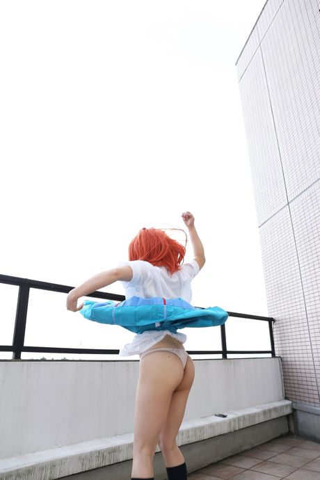 Redhead schoolgirl Higurashi Rin strips to her stockings and poses