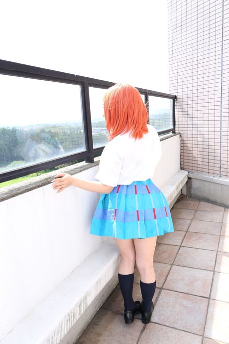 Redhead schoolgirl Higurashi Rin strips to her stockings and poses