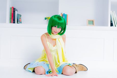 Asian beauty Yuki Mashiro shows her tiny tits and poses in a solo