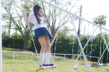 亞洲美女 Sundome Iinkai 展示她美麗的乳房並獨自擺姿勢